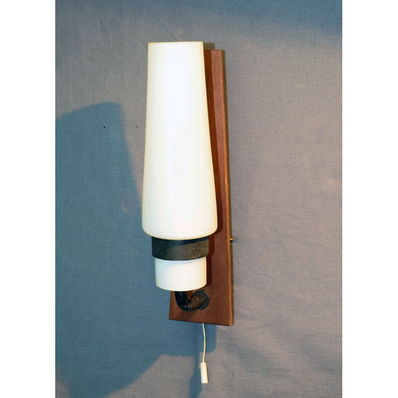 Vintage wall lamp Scandinavian in teak