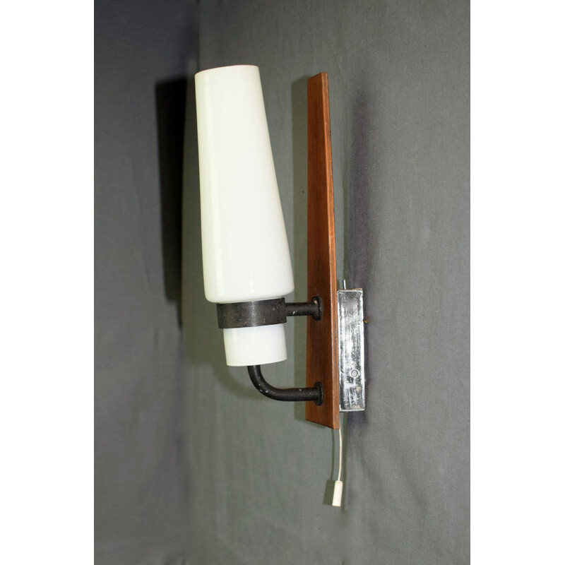 Vintage wall lamp Scandinavian in teak