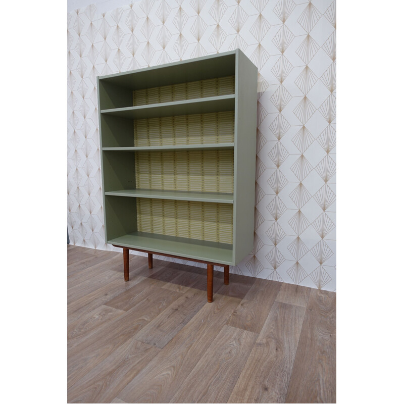 Vintage revisited Scandinavian bookcase