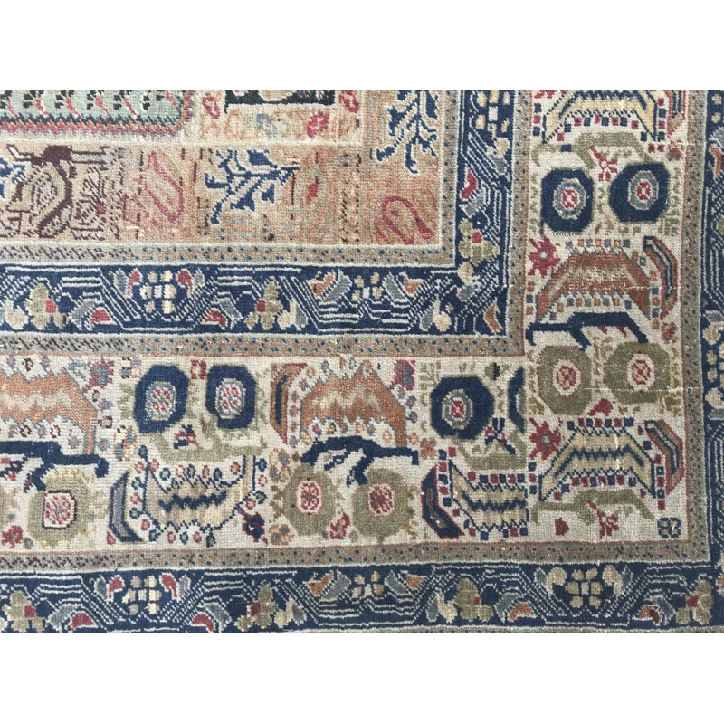 Vintage Turkish rug in wool