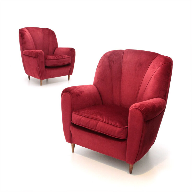 Set of 2 vintage Italian armchairs in red velvet