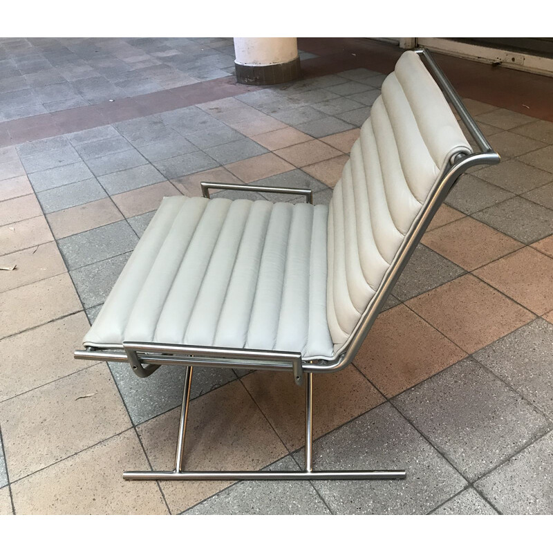 Vintage "Sled" armchair in leather and metal by Herman Miller