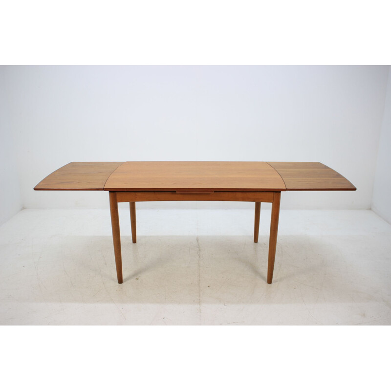 Vintage danish teak extendable table 1960