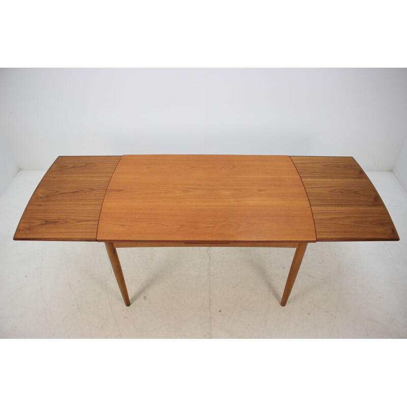 Vintage danish teak extendable table 1960