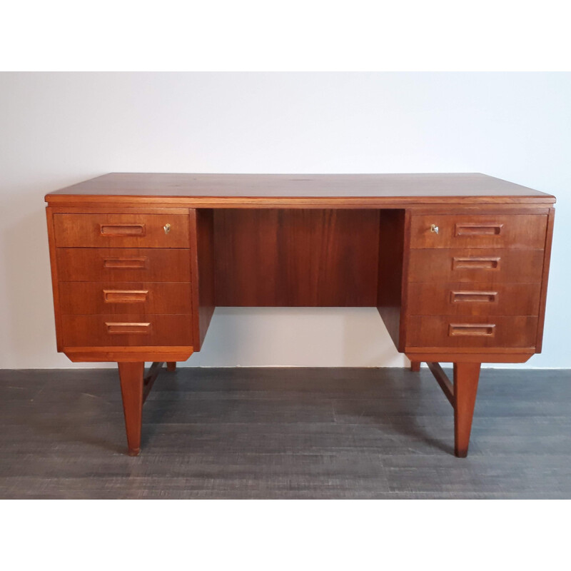 Vintage danish desk in solid teak 1960