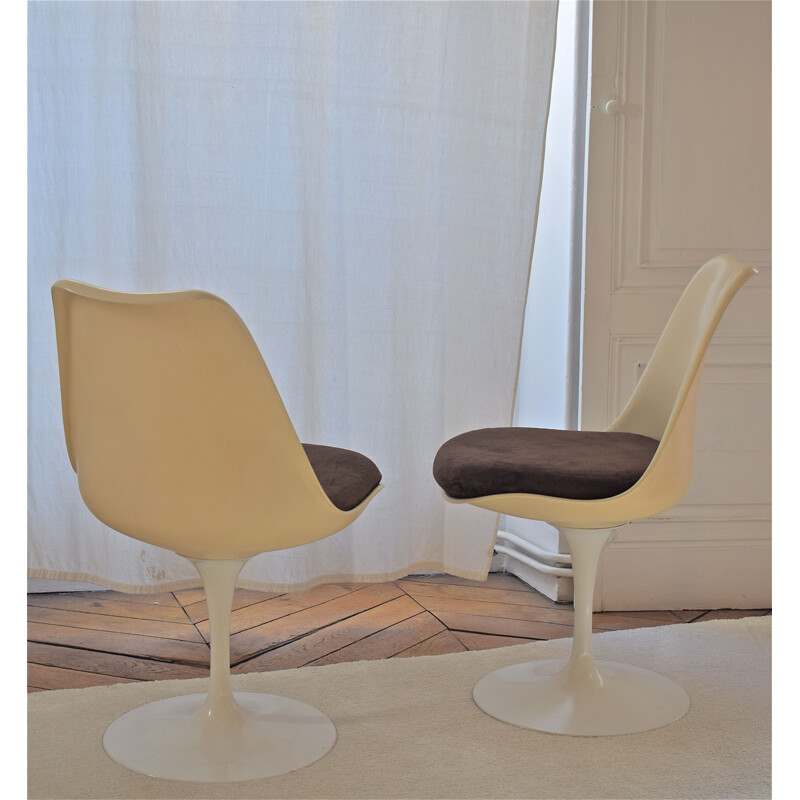 Pair of vintage brown Tulip of Eero Saarinen for Knoll chairs