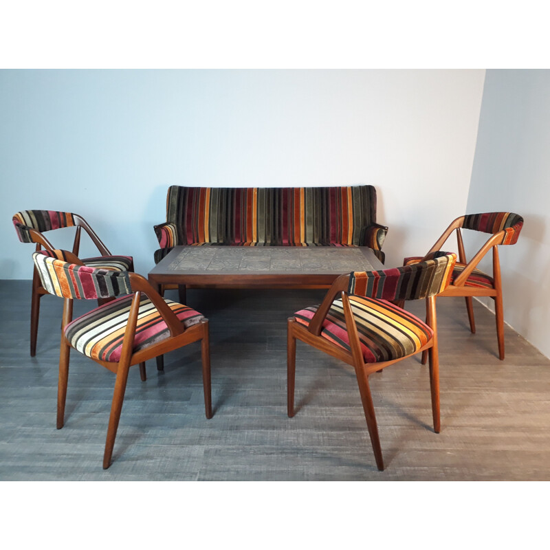 Vintage living room set with scandinavian sofa and 4 chairs in teak and velvet