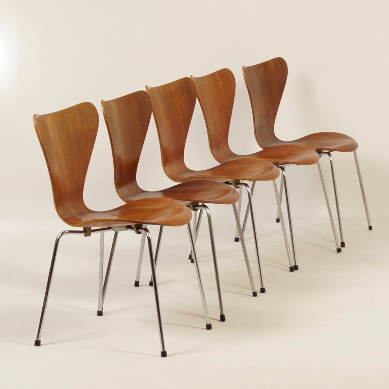 Suite de 5 chaises à manger "Butterfly" en teck de Arne Jacobsen pour Fritz Hansen