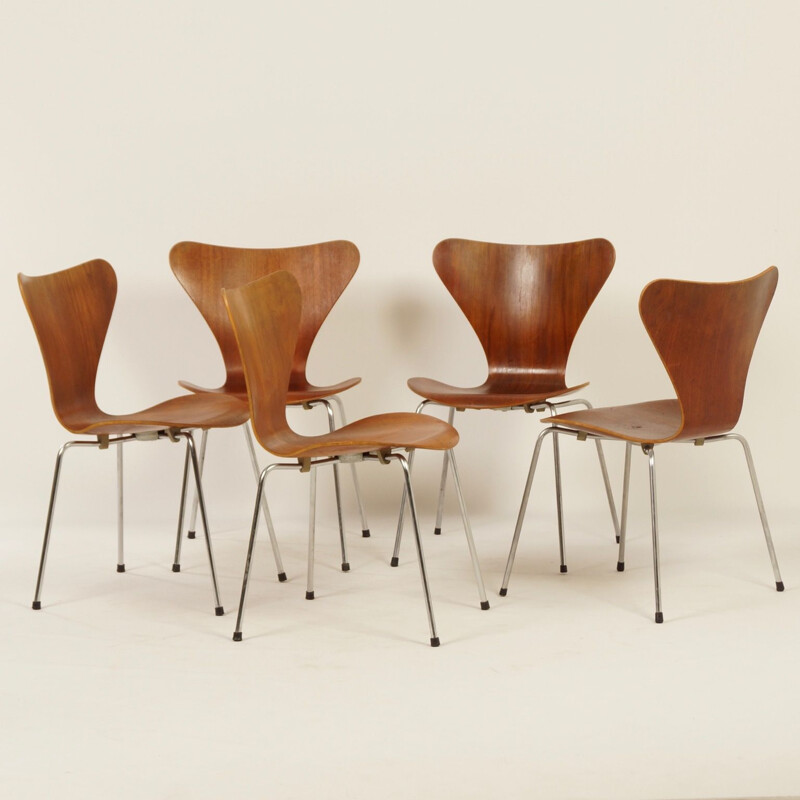 Set of 5 "Butterfly" Dining Chairs in teak by Arne Jacobsen for Fritz Hansen