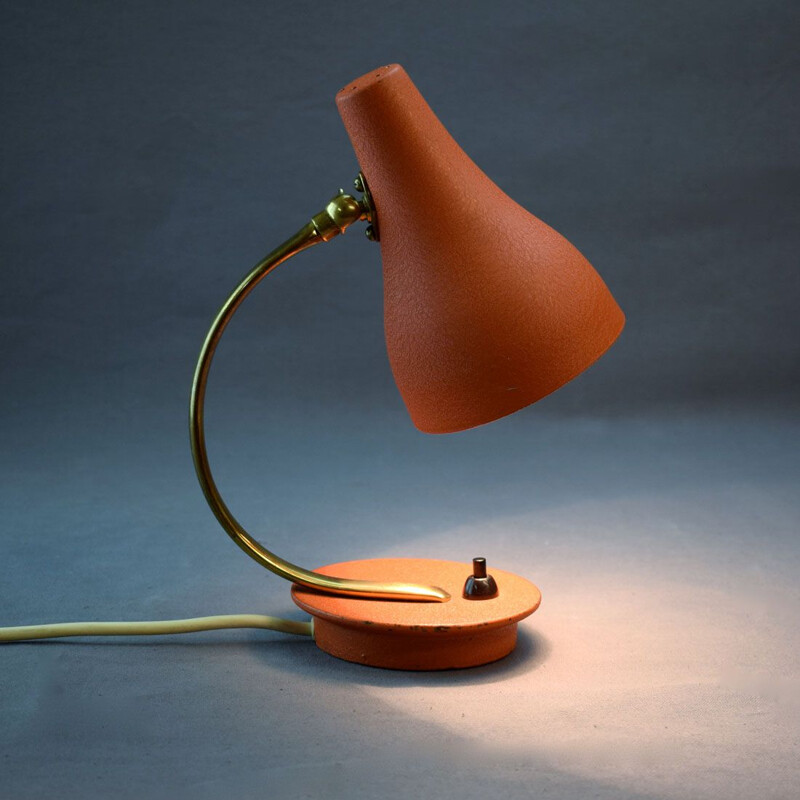 Lampe vintage en laiton et métal rouge