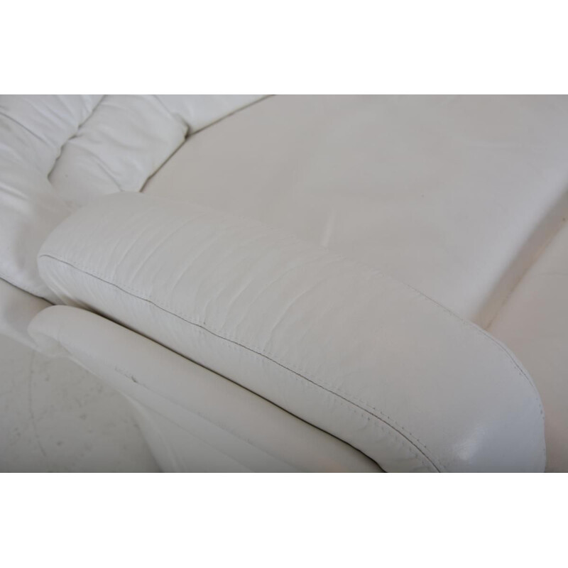 Vintage armchair "Elda" in white leather by Joe Colombo for Comfort Italy