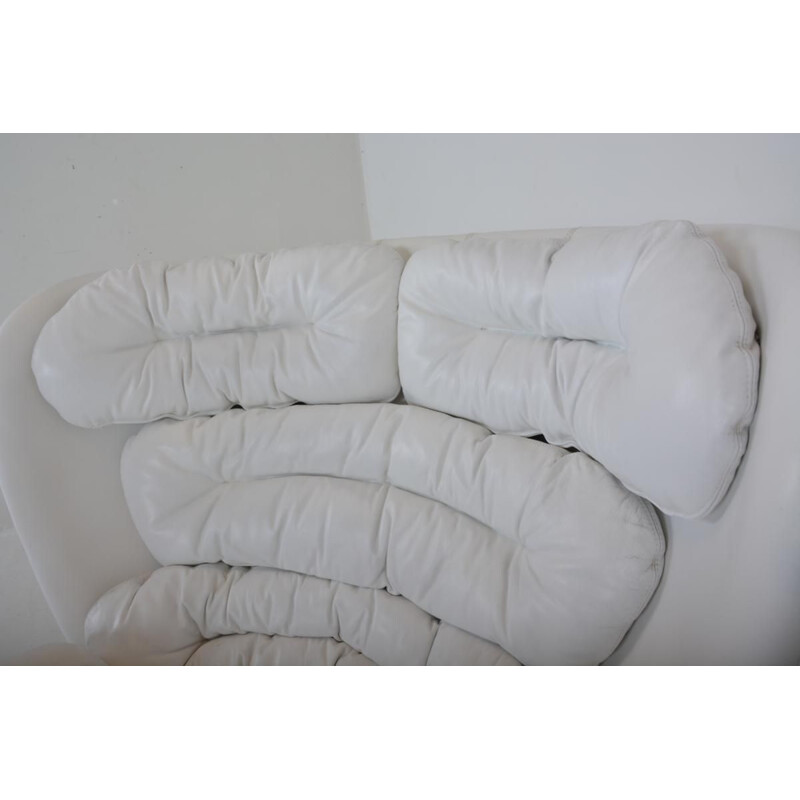 Vintage armchair "Elda" in white leather by Joe Colombo for Comfort Italy