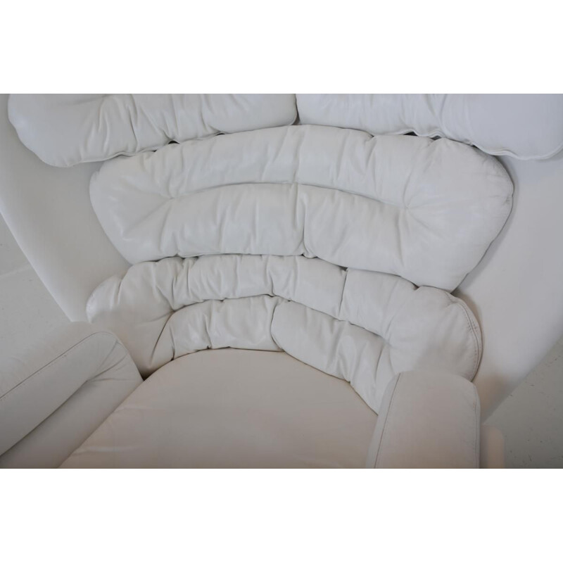 Vintage armchair "Elda" in white leather by Joe Colombo for Comfort Italy