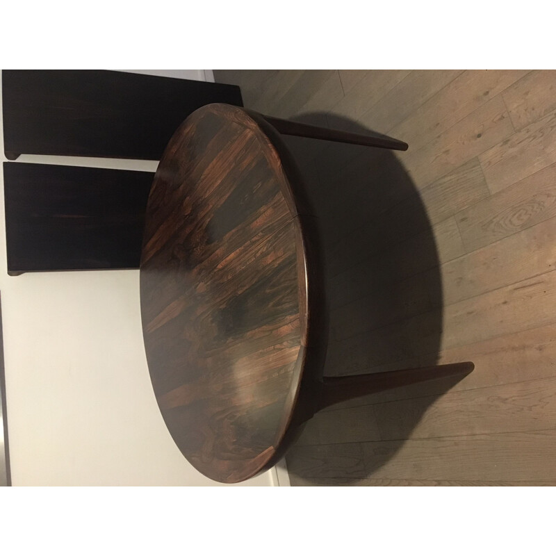 Vintage round Scandinavian dining table in rosewood by Kofod Larsen