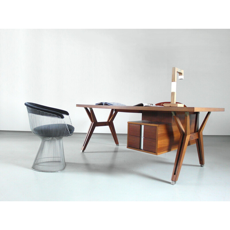 Vintage Italian executive desk in walnut by Ico Parisi for Mim Roma