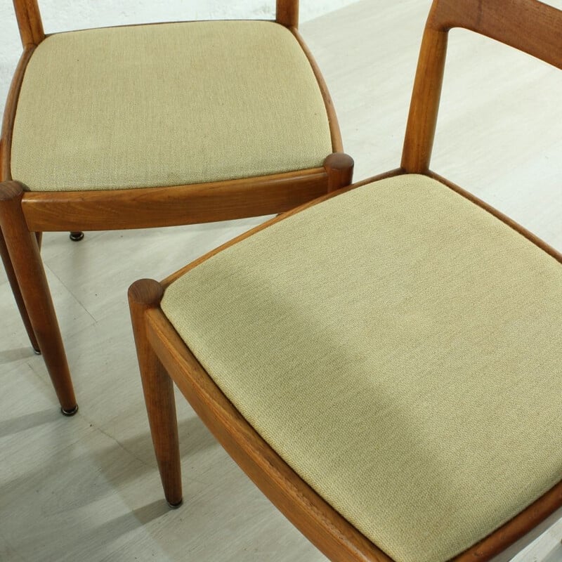 Set of 4 vintage dining chairs for Bramin by H.W. Klein in teak
