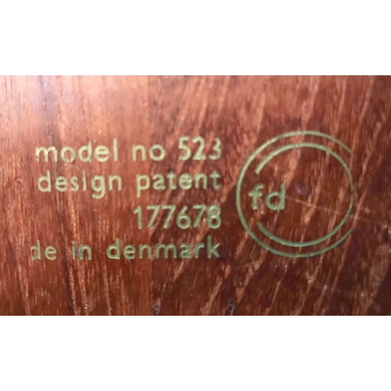 Suite de 6 tables vintage FD 523 en teck par Peter Hvidt pour France & Daverkosen