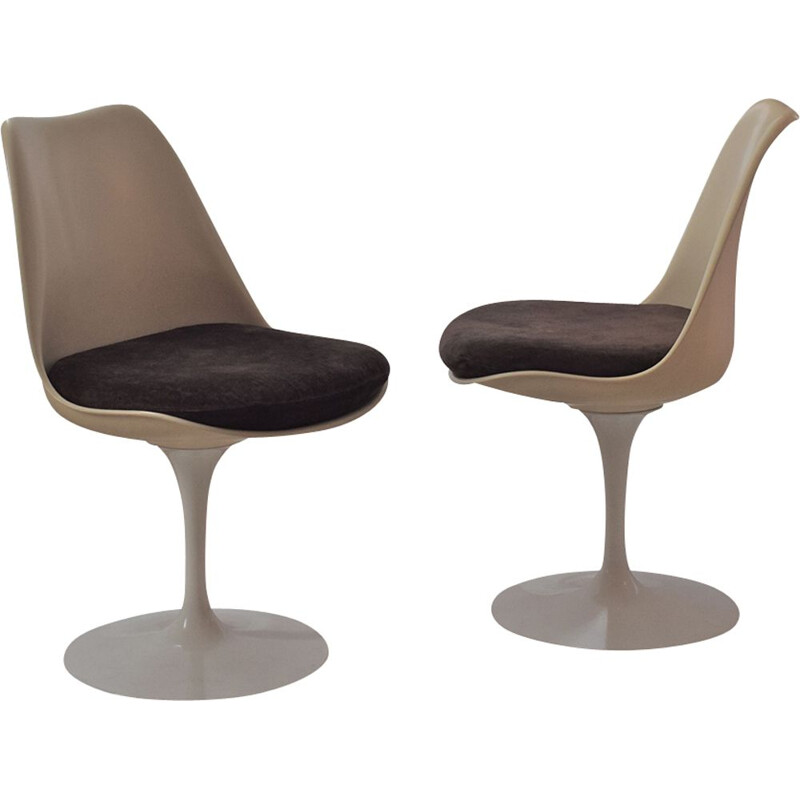 Pair of vintage brown Tulip of Eero Saarinen for Knoll chairs