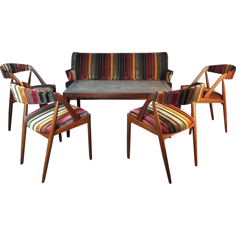 Vintage living room set with scandinavian sofa and 4 chairs in teak and velvet