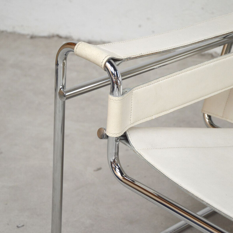 Vintage armchair "Wassily" in chromed metal by Marcel Breuer