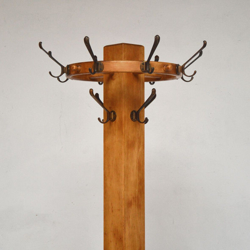 Vintage French coat rack in wood