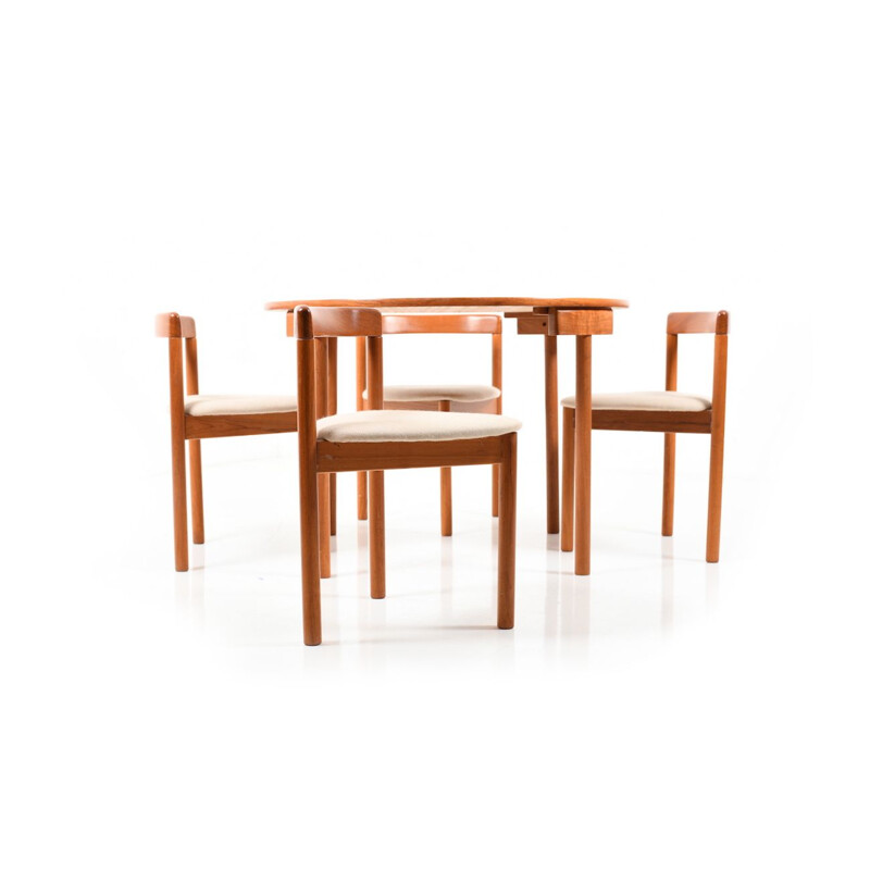 Vintage Scandinavian dining in teak