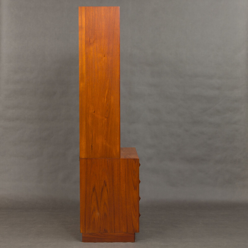 Vintage bookcase in teak and glass by Borge Mogensen