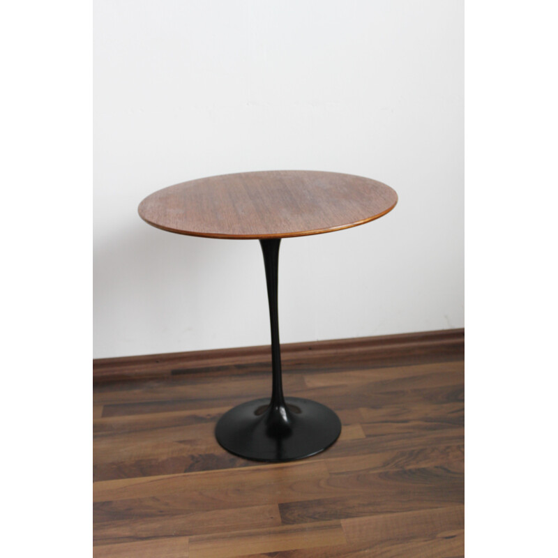 Vintage Tulip side table by Eero Saarinen for Knoll International