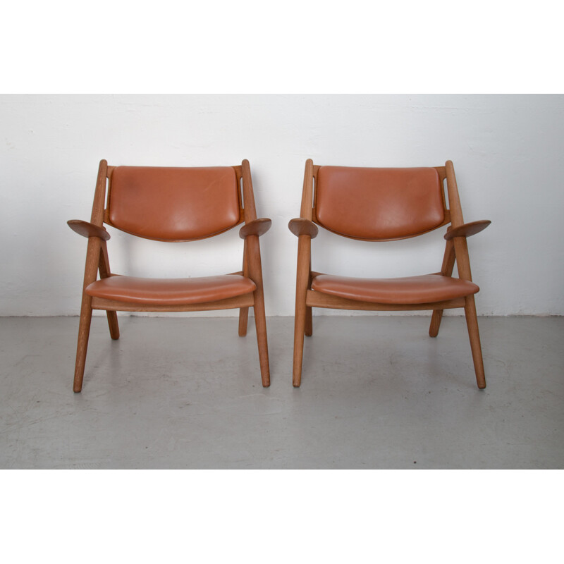 Suite de 2 fauteuils vintage CH-28 par Wegner pour Carl Hansen & Søn