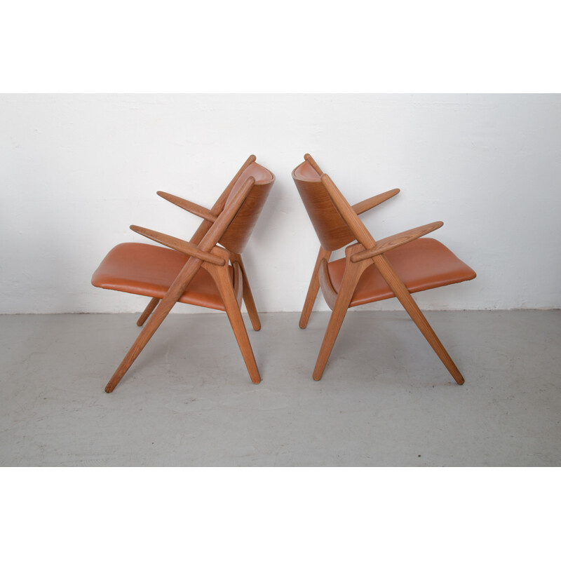 Set of 2 vintage CH-28 armchairs by Hans J. Wegner for Carl Hansen & Søn