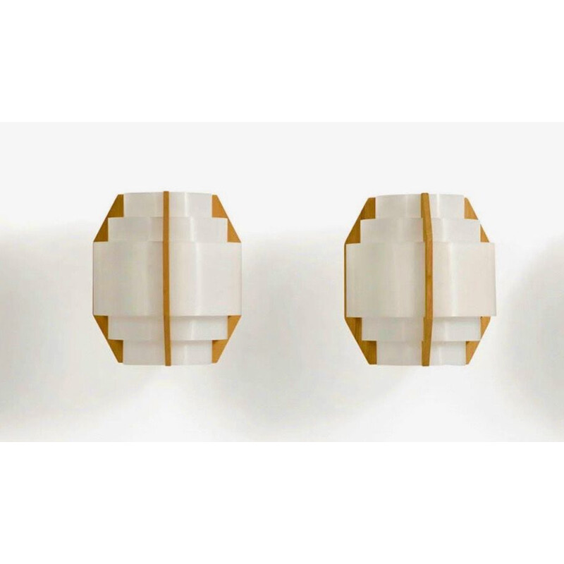 Pair of vintage V211 wall lights by Hans-Agne Jakobsson 