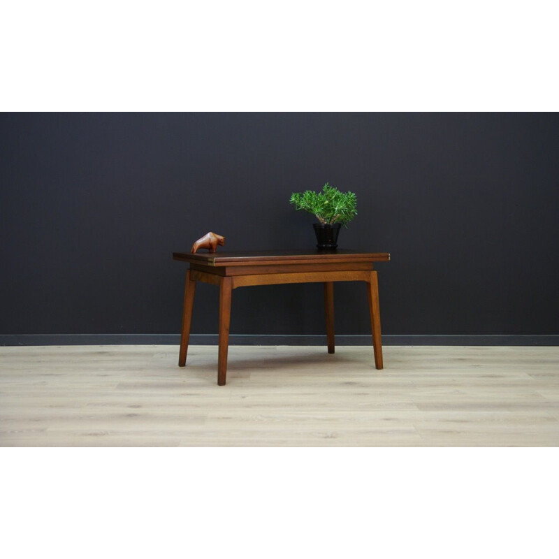 Table basse danoise vintage en noyer