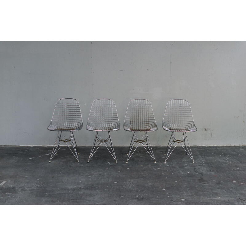 Suite de 4 chaises vintage DKR par Eames