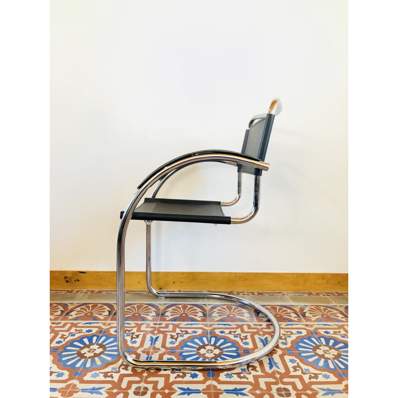 Vintage Italian armchair in leather and chrome