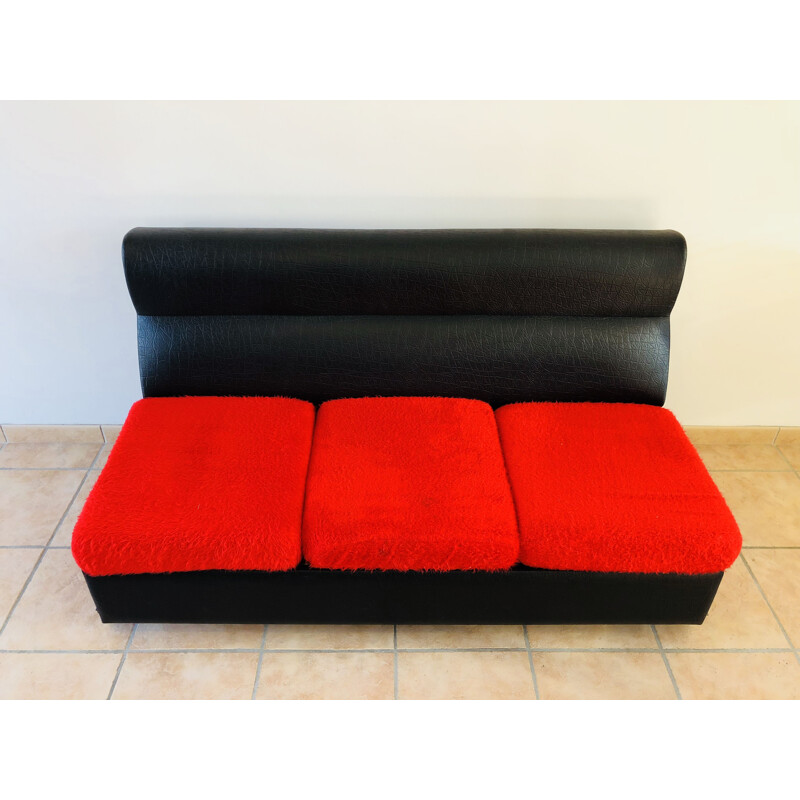 Vintage convertible French 3-seater sofa in skai and rug