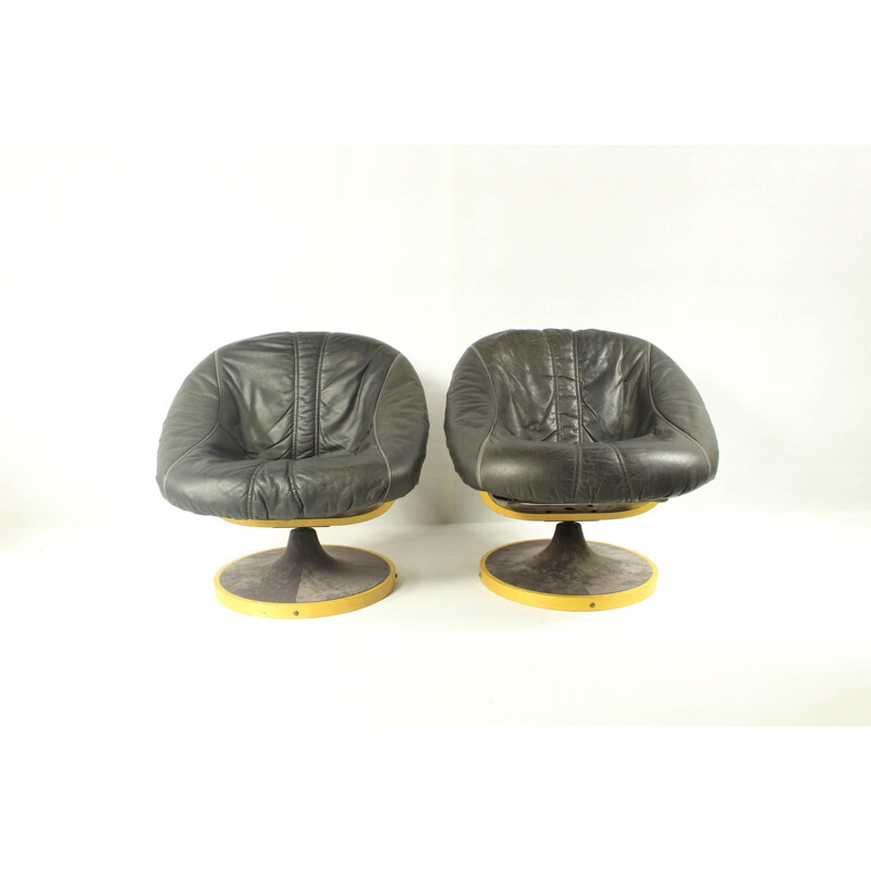 Pair of vintage swivel chairs for SoDa Galvano in brown leather 1970