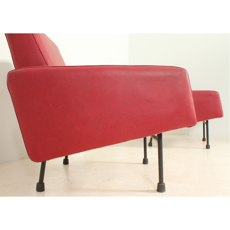 Pair of vintage G10 armchairs for Airbone in red vynil and metal