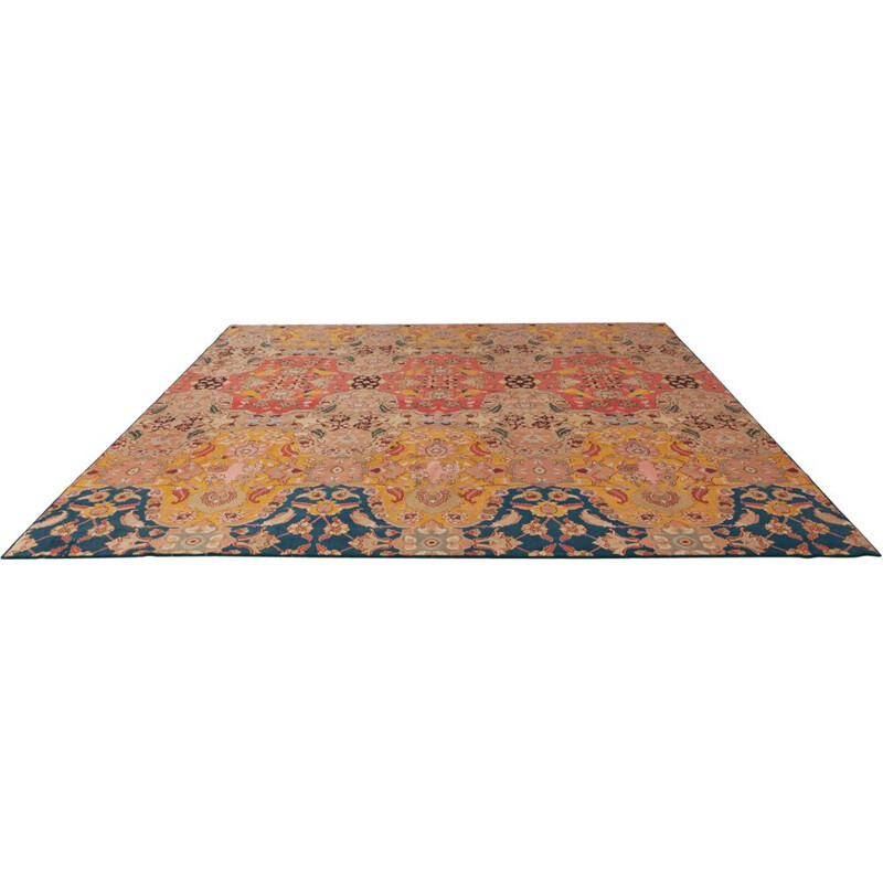 Vintage Indian "Agra" carpet in wool and silk