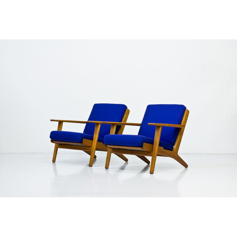 Set of 2 vintage armchairs GE-290 by Hans Wegner for Getama