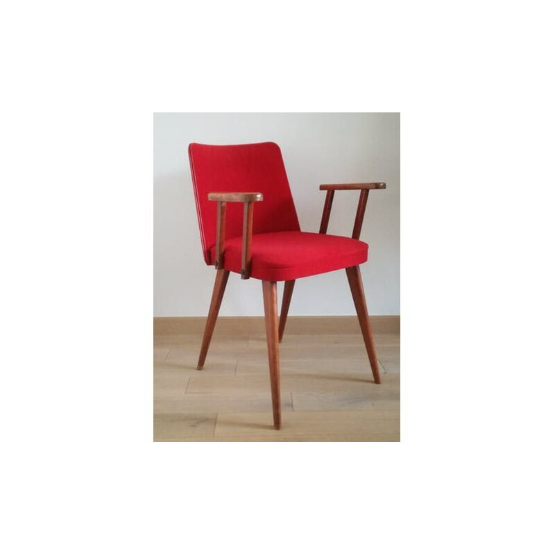 Red cocktail chair with armrests 