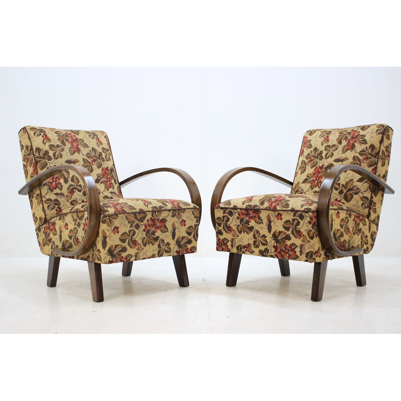 Set of 2 armchairs in fabric by Jindřich Halabala