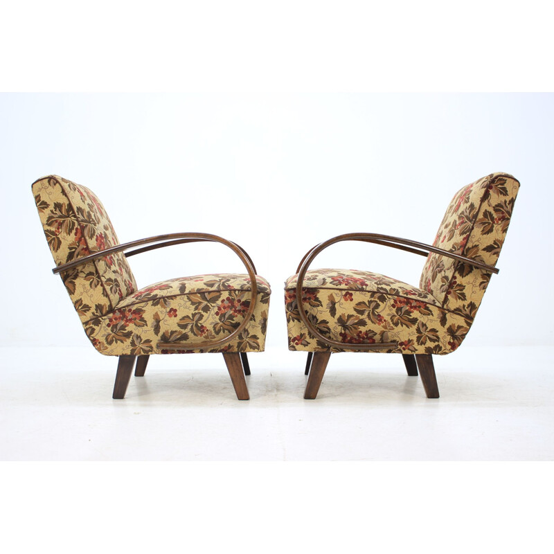 Set of 2 armchairs in fabric by Jindřich Halabala