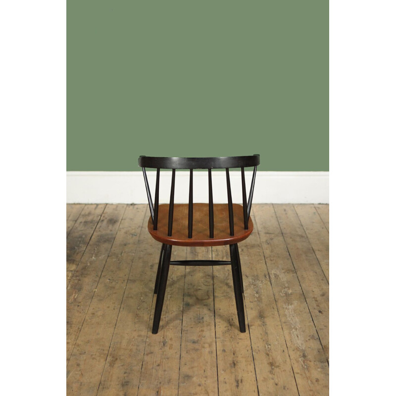 Vintage brown chair in teak