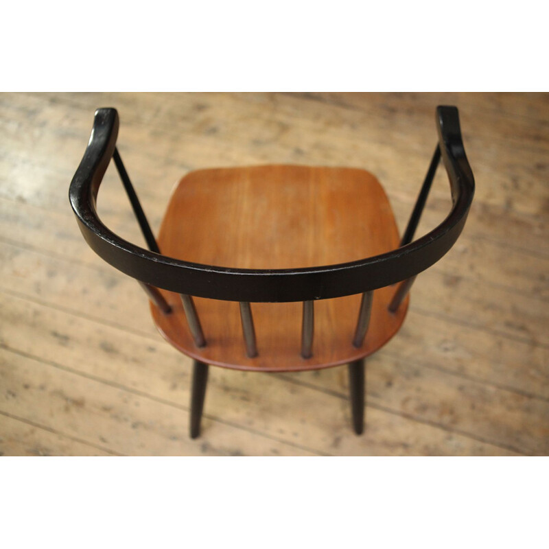 Vintage brown chair in teak