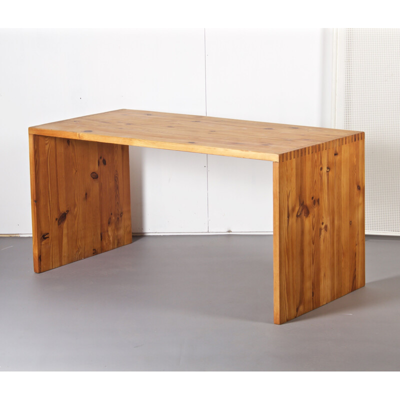 Vintage Dutch desk  by Ate van Apeldoorn for Houtwerk Hattem in solid pine