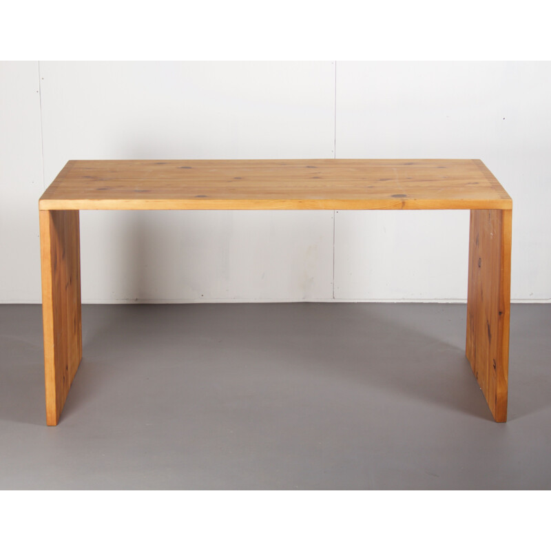 Vintage Dutch desk  by Ate van Apeldoorn for Houtwerk Hattem in solid pine