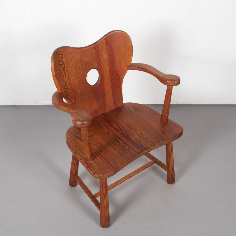 Vintage hand-crafted solid pine chair by Bo Fjaestad 1930s