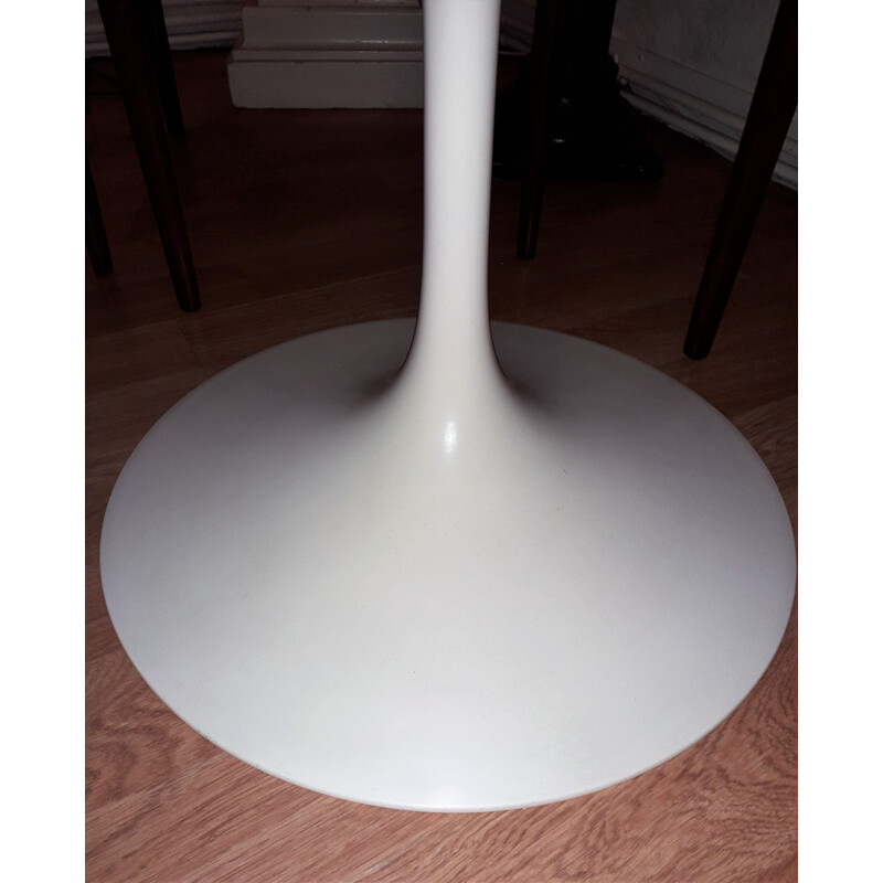 Vintage Tulip table by Saarinen for Knoll 1980