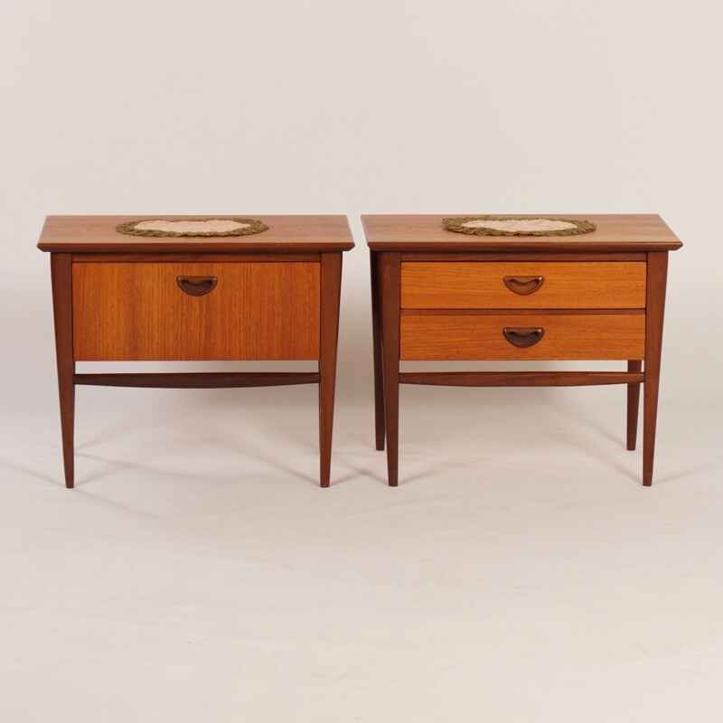 Set of 2 vintage teak Nightstands by Louis van Teeffelen for Wébé