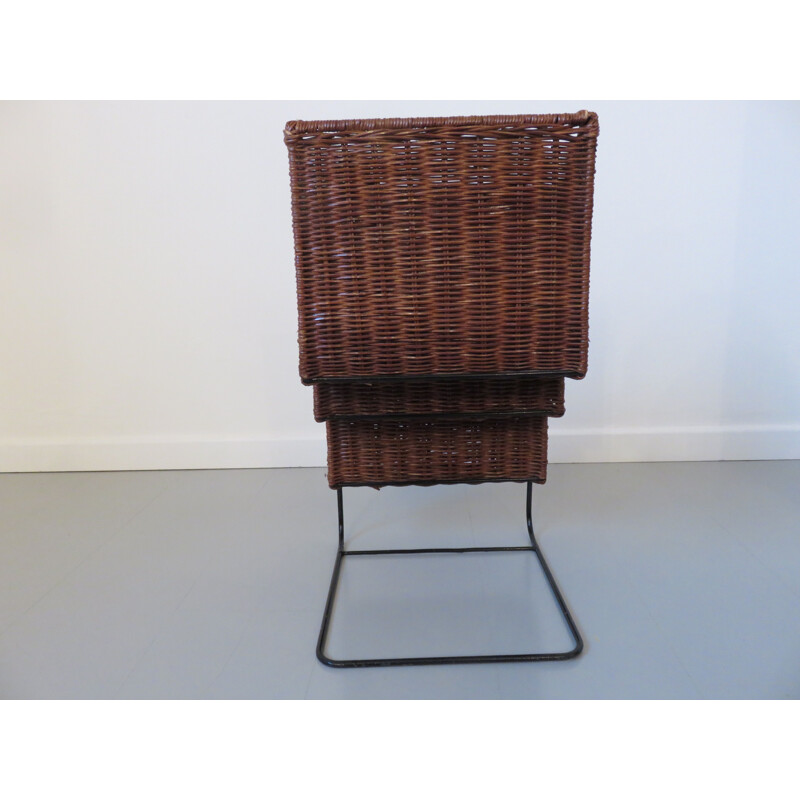 Vintage French magazine rack in rattan and black lacquered metal